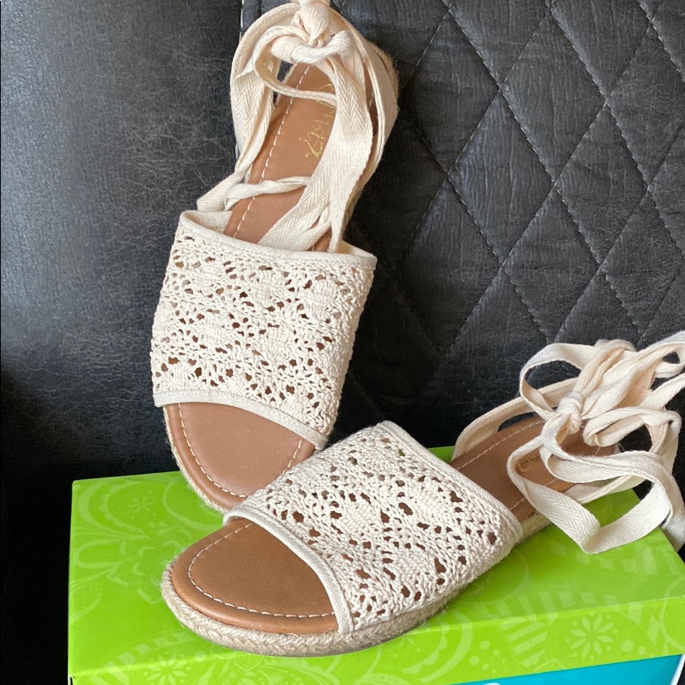 Elegant Cream Crochet Sandals
